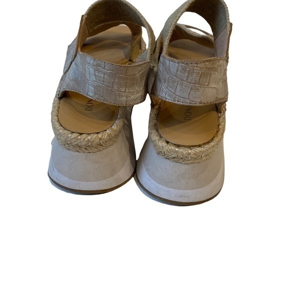 Donald J. Pliner SADIE WOMENS EMBOSSED LEATHER WEDGE SANDALS - Picture 10 of 16